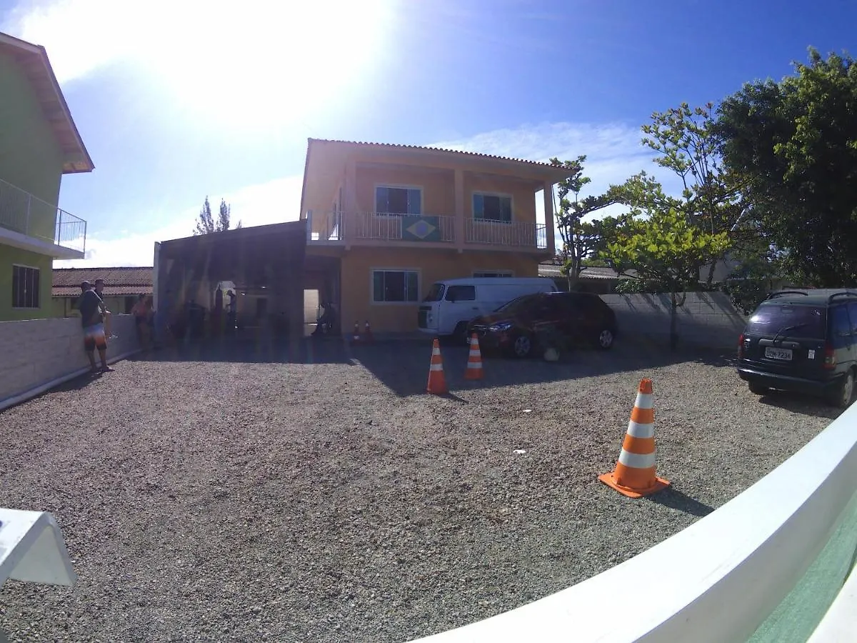 Genesis Beach Hostel! Quartos Compartilhados E Privativos Na Pinheira Palhoça